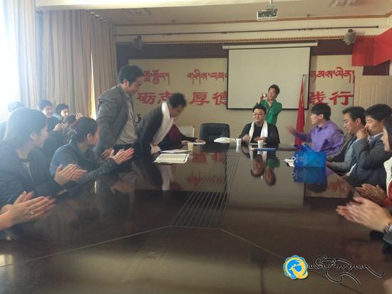 ནུབ་བྱང་མི་རིགས་སློབ་ཆེན་བོད་ཀྱི་སྐད་ཡིག་རིག་གནས་སློབ་གླིང་གི་མཐར་ཕྱིན་འཛིན་གྲྭ་དངོས་སྦྱོང་དུ་སླེབས།